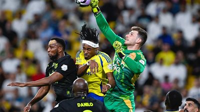 بسبب الكلاسيكو.. 4 نجوم يعقدون رحلة الاتحاد نحو الدوري السعودي