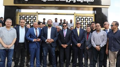 وزير الرياضة ومحافظ الجيزة يفتتحان ملاعب نادي الصحفيين النهري