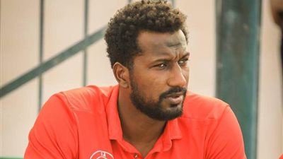 من نجم منتخب مصر إلى متهم بالنصب، القصة الكاملة لسقوط علي غزال (فيديو)