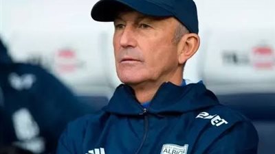 مفاجآه .. المدير الرياضي الجديد لنادي الزمالك لم يوقع علي العقود