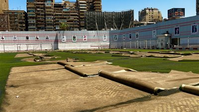 استعداداً للموسم الجديد.. الزمالك يبدأ تطوير ملاعب الناشئين (صور) 