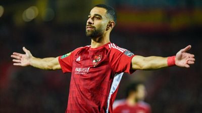 شوبير يعلن رحيل عمرو السولية عن الأهلي: قدم تاريخ كبير