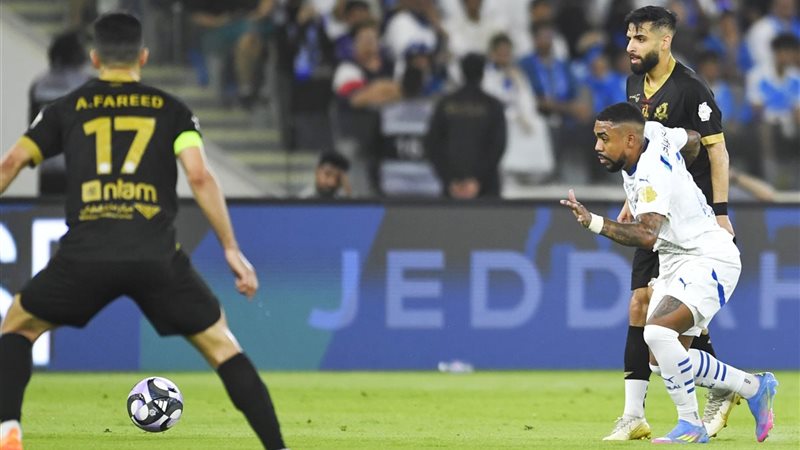الوحدة ضد الهلال