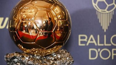 فائز سابق بالكرة الذهبية يقترب من الدوري السعودي للدرجة الأولى