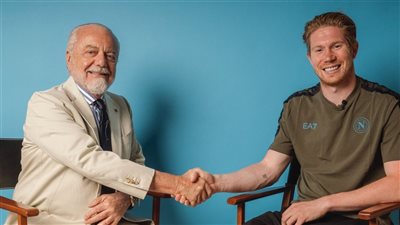 استقبال جماهيري خاص.. نابولي يعلن تعاقده مع دي بروين