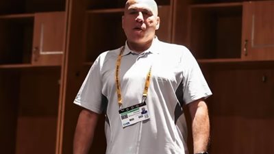 بعد إصابته القوية.. ماذا قال محمد يوسف لـ إمام عاشور في المستشفى؟