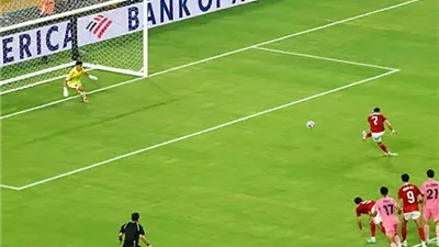 الأهلي يُغرّم تريزيجيه بعد أزمة ركلة جزاء إنتر ميامي.. واللاعب يعتذر