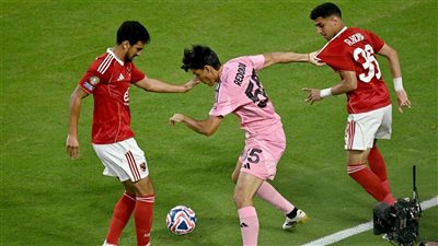 ربيع ياسين يهاجم ريبيرو و يستعجب من تصرفات حسين الشحات و تريزجية 