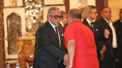 نجوم الرياضة  يشاركون في عزاء والدة عمرو الجنايني عضو لجنة التخطيط بالزمالك  