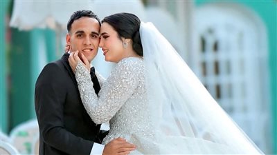 إطلالة مميزة لنجم الزمالك ناصر منسى فى حفل زفافه (صور)