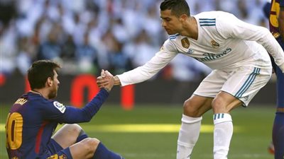 ميسي يكشف لأول مرة كواليس علاقته مع كريستيانو رونالدو.. ماذا قال؟