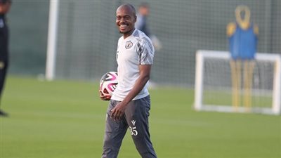 عاجل | حقيقة مفاوضات الزمالك مع بيرسي تاو (خاص)