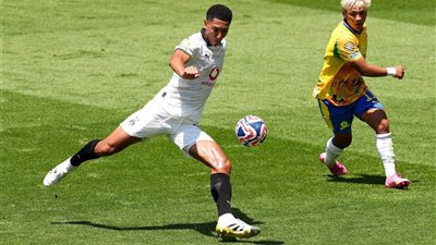 واقعة فريدة.. بدلاء دورتموند يشاهدون مباراة صن داونز من غرف خلع الملابس