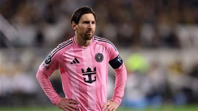 الساحر لا يشيخ.. ميسي يعيد إنتر ميامي للحياة ويغازل رقم بيليه التاريخي