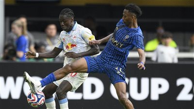 سيطرة بلا هدف.. الهلال يهدر فوزًا محققًا على سالزبورج ويعقد موقفه بالمونديال