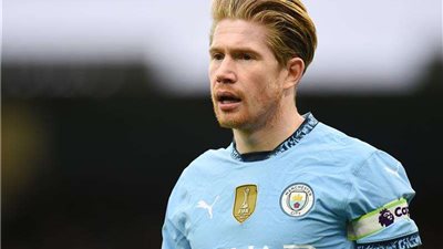 ذا أتلتيك تكشف حقيقة مفاوضات ليفربول مع دي بروين قبل انتقاله لنابولي