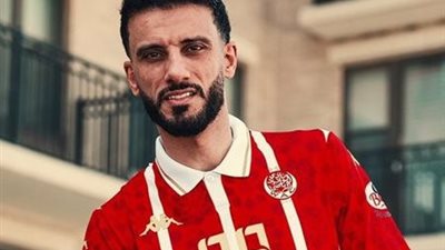 رغم إعلان الرحيل.. عمر السومة يغازل جماهير الوداد المغربي