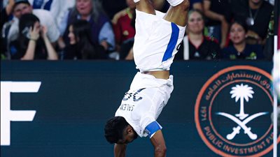 الهلال يتقدم على باتشوكا بهدف سالم الدوسري في الشوط الأول (فيديو)