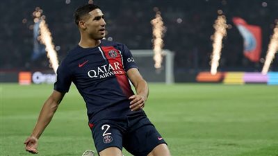 تصريحات أشرف حكيمي عن الكرة الذهبية تثير الجدل في باريس سان جيرمان