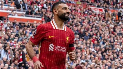 فاتورة مرتفعة جدا.. وجبة سمك لـ محمد صلاح ورفاقه تثير الجدل بسبب سعرها 