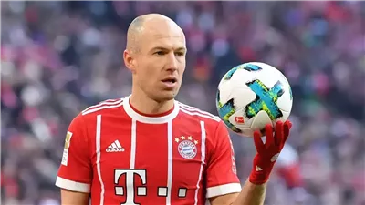 بعد رحيل ساني.. بايرن ميونخ يكشف عن صاحب قميص روبين التاريخي الجديد