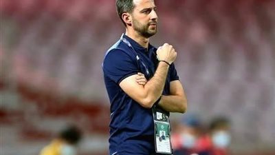 مندوب الزمالك ينتظر فيريرا في مطار القاهرة الدولي