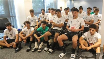 عصام الحضري و عزام يجتمعان بلاعبي المنتخب الوطني تحت 17 عاما