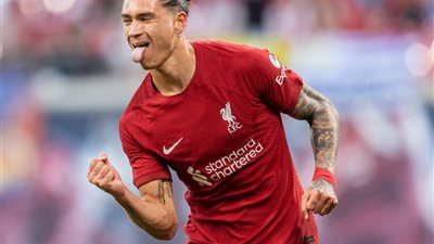 رغم رفض الجماهير.. داروين نونيز يوافق على الانضمام للهلال السعودي