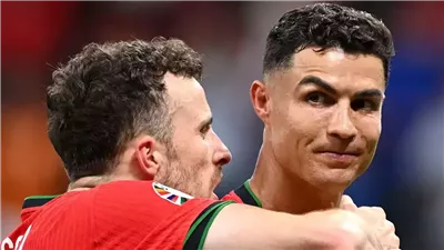 هذا غير معقول.. كريستيانو رونالدو ينعى ديوجو جوتا بكلمات مؤثرة