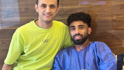 مروان عطية يجري عملية 