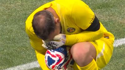 إصابة مروعة لجمال موسيالا تُدخل دوناروما في نوبة بكاء (صور)