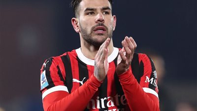 الصفقة تمت.. ثيو هيرنانديز لاعبًا في الهلال السعودي (تفاصيل)