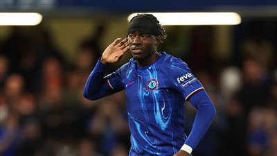 خيانة باتفاق مكتوب.. نوني مادويكي على أعتاب الانتقال إلى أرسنال