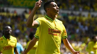 مصطفى محمد يسجل هدفين في فوز نانت على لافال استعدادًا للموسم الجديد