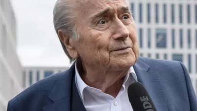 بلاتر يهاجم مونديال الأندية بشراسة ويؤكد: خسرنا كرة القدم لصالح السعودية