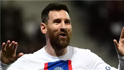 لعب لباريس ويشجع تشيلسي.. ميسي غائب حاضر في نهائي كأس العالم للأندية