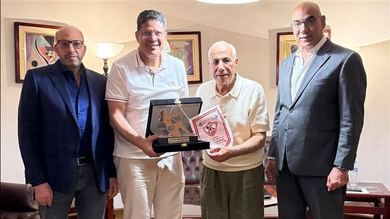 أيمن الرمادي