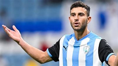 رغم أنباء بيراميدز.. حمدي فتحي يزين قائمة الوكرة القطري في معسكر الإعداد