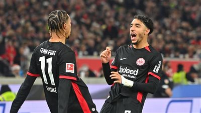 بقيادة مرموش وإيكيتيكي.. فرانكفورت متخصص في تحويل تراب اللاعبين إلى ذهب