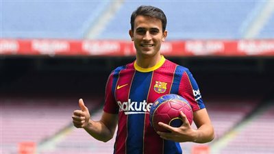 بسبب مستواه المميز.. برشلونة يقترب من تجديد عقد إريك جارسيا