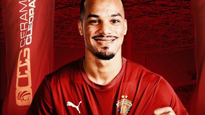 سيراميكا كليوباترا يعلن ضم فخرى لاكاى مهاجم بيراميدز