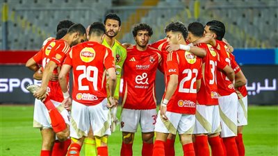 الوداد المغربي يُضحي بثنائي الفريق لحسم صفقة نجم الأهلي السابق