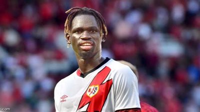 نادى الشباب السعودي مهتم بالحصول على خدمات السنغالي باثي سيس