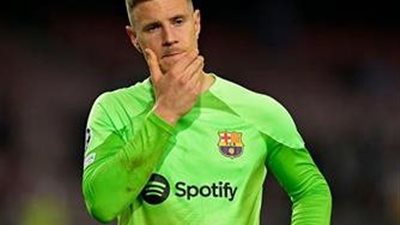أزمة تير شتيجن تتصاعد.. الحارس الألماني يعرقل صفقات برشلونة والإدارة تتجه لإجراء تأديبي