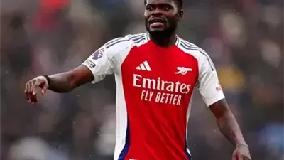 بعد الإفراج عنه بكفالة.. توماس بارتي يكمل انتقاله إلى فياريال 