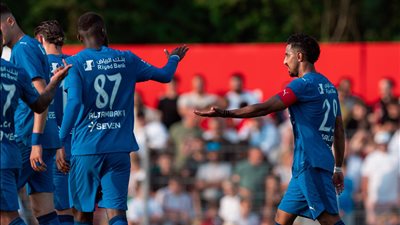 بمشاركة ثيو هيرنانديز.. الهلال يكتسح بالينجن الألماني في أولى ودياته