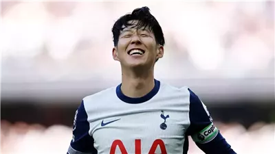 بدموع لا تتوقف.. سون هيونج مين يودع توتنهام وينتقل إلى لوس أنجلوس