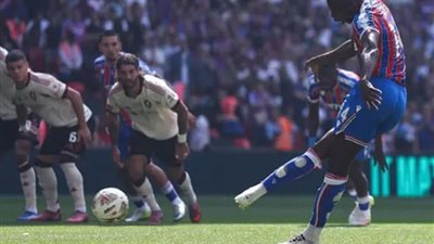 كريستال بالاس يتوج بلقب الدرع الخيرية بعد فوزه بركلات الترجيح على ليفربول