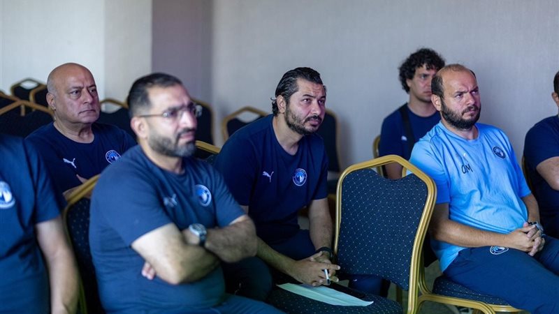 بيراميدز
