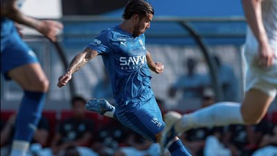 بالفيديو.. ثيو هيرنانديز يسجل هدفه الأول مع الهلال السعودي (فيديو)